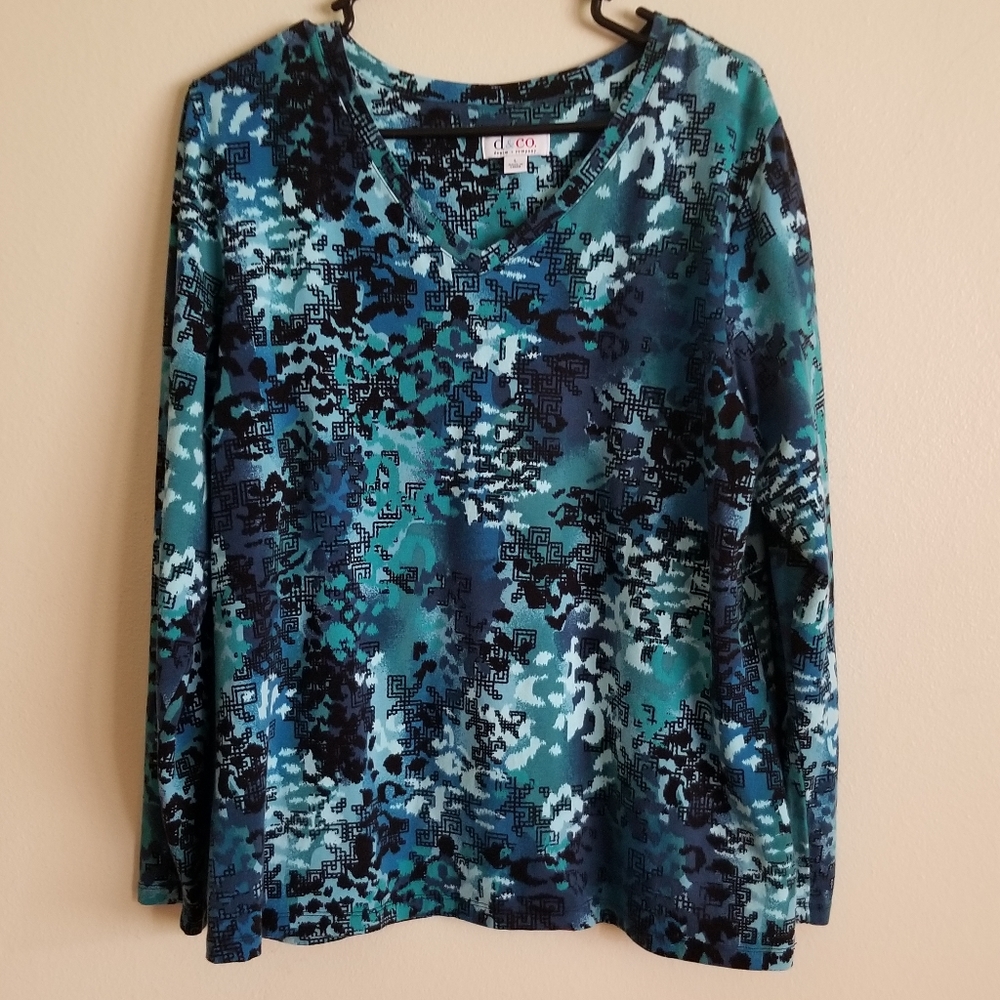 Denim and Company V-Neck 3/4 Sleeve Top
